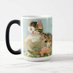 Vintage Cat Illustration med Rosa Flowers Magisk Mugg