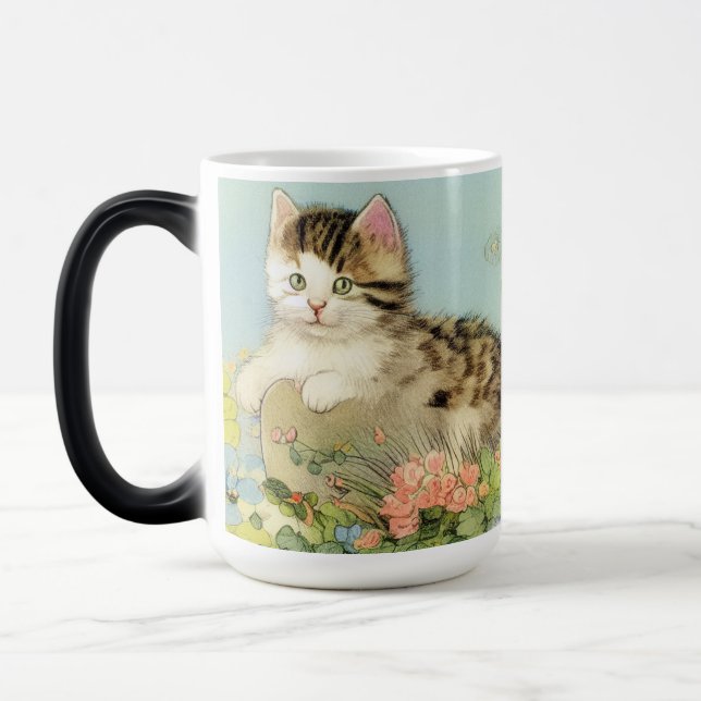 Vintage Cat Illustration med Rosa Flowers Magisk Mugg (Vänster)