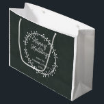 Vintage Chalkboard-julfransen Glad helg<br><div class="desc">Sprid din julhälsning med dessa festliga behandlingar med en vintage chalkboard stil-design med en julkrans och säsongen hälsning "Glad helg" i ett kursivt skript med anpassade för ditt namn och året.</div>