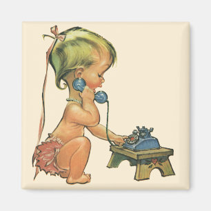 Vintage Child Cute Blond Girl Talar på Leksak Mobi Magnet
