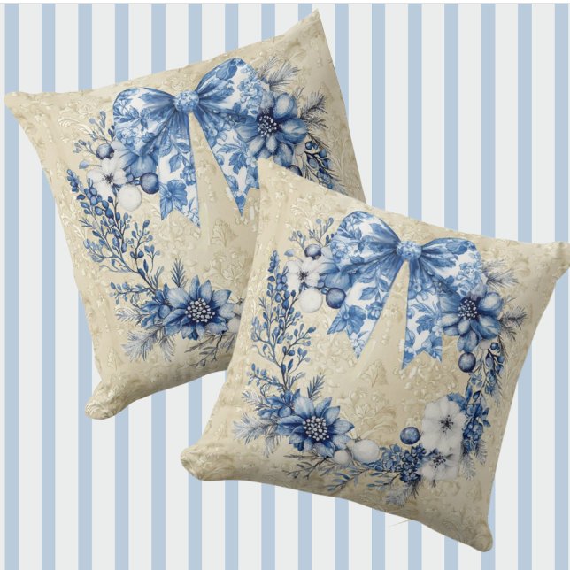Vintage Chinoiserie Blue White Wreath Bow Holiday  Kudde (Elegant chinoiserie wreath and bow on an antique damask pattern.)