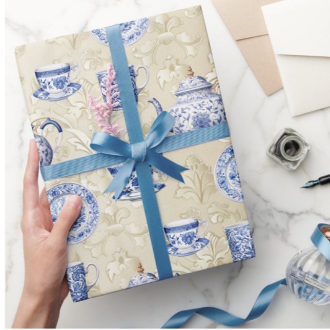 Vintage Chinoiserie Dishes Antique Damask Presentpapper (Vintage elegance!)