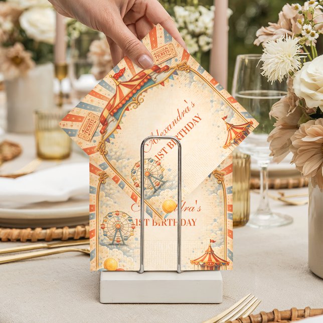 Vintage Circus Fairytale Birthday Pappersservett (Skapare uppladdad)