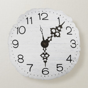 Vintage Clock Ansikte on Whitewzed Wood Rund Kudde