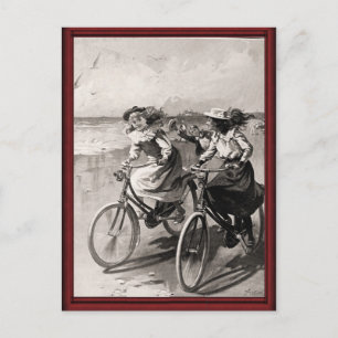 Vintage cyklar på stranden vykort
