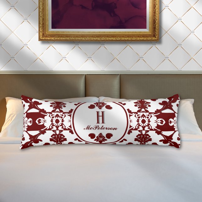 Vintage Damask Burgunder Vit Monogram  Kroppskudde (Skapare uppladdad)