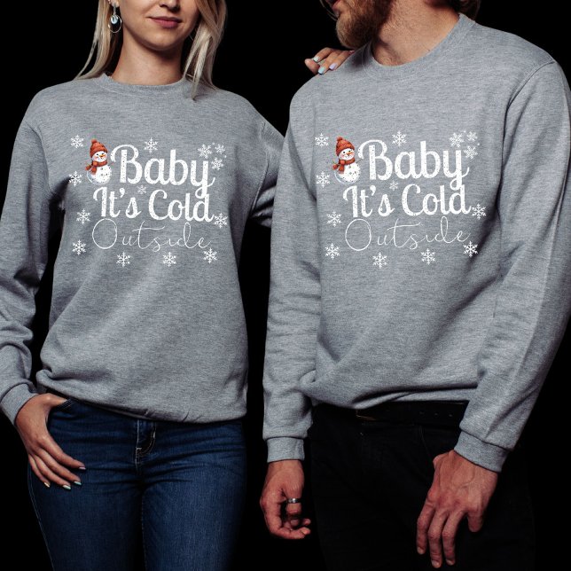 Vintage Distressed "Baby It's Cold Outside"   T Shirt (Skapare uppladdad)