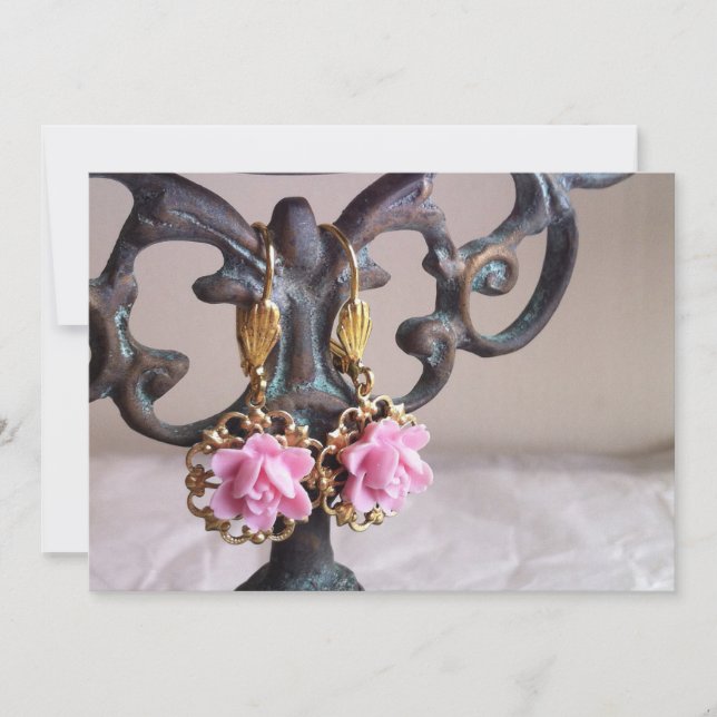 Vintage Earrings av Mysistergirl (Framsida)