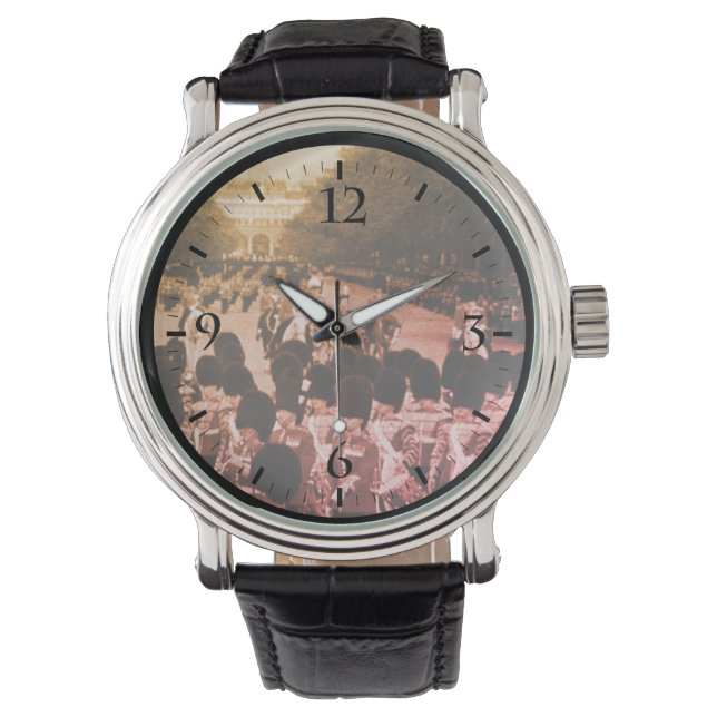 Vintage England Guards som återvänder längs Mall Armbandsur (Framsida)