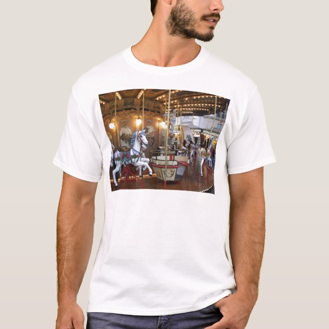 Vintage Fairground Carousel T-shirt (Framsida)