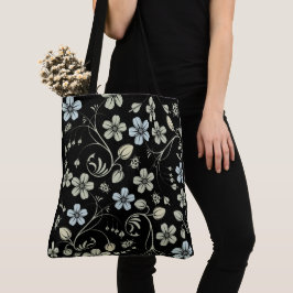 Vintage Floral Pattern with Ladybugs on Black Tygkasse