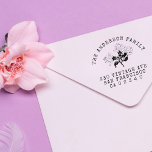 Vintage Flowers Anpassningsbar Family Namn Returad Självfärgande Stämpel<br><div class="desc">Den här klassiska designen har tre blommor från hand plockade. Din familj namn verkar böjd över blommigtens motiv. Under blommorna finns en skrivskyddad returadress i stil.</div>