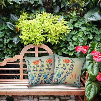 Vintage Flowers Carnation Tulips Monogrammed Kudde