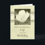 Vintage Flowers Wife Birthday Card Kort<br><div class="desc">Söt och tankeväckande hälsningskort för födelsedagskalas med vita blommor och handskriven text från stil.</div>