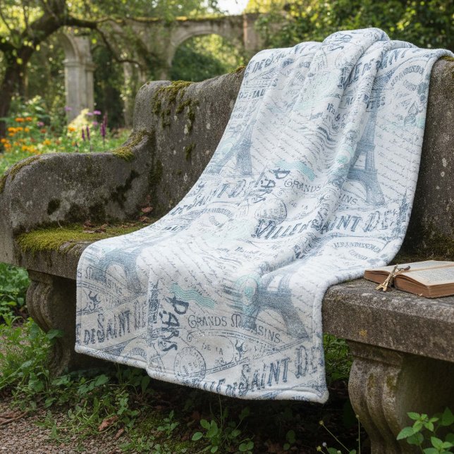 Vintage Fransk Romantik Collage Blue ID226 Fleecefilt (Skapare uppladdad)