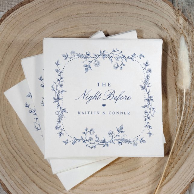 Vintage franska blommiga marinblå repetitionsmidda pappersservett (Navy blue rehearsal dinner napkins the night before with vintage French floral elements)