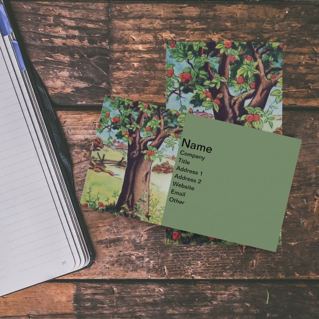 Vintage Gammal Apple Träd Meadow Fält Visitkort (Red apple tree in farm field with fence on green business cards.)