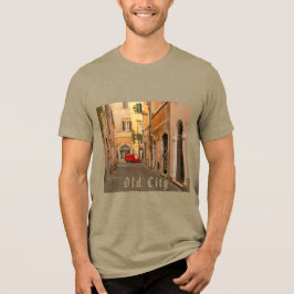 Vintage, gammal stad, gammal bil, gammal stil t shirt