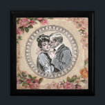 Vintage Gibson Girl Antique Kärlek Bröllop Valenti Minnesask<br><div class="desc">Denna vackra bild av två människor i kärlek kommer från tidigt 1900-talet,  ett vintage antique som fortfarande är aktuellt för dagens par som vill ha en nostalgianskänsla.</div>
