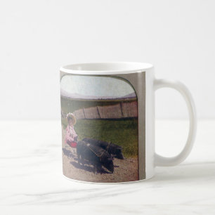 Vintage Girl with her Pet Grisar Kaffemugg