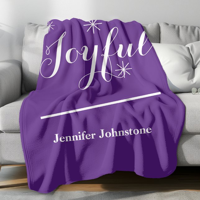 Vintage Glam Glatt Personlig Namn Cute Lila Fleecefilt ("Joyful" personalized purple and white fleece blanket.)