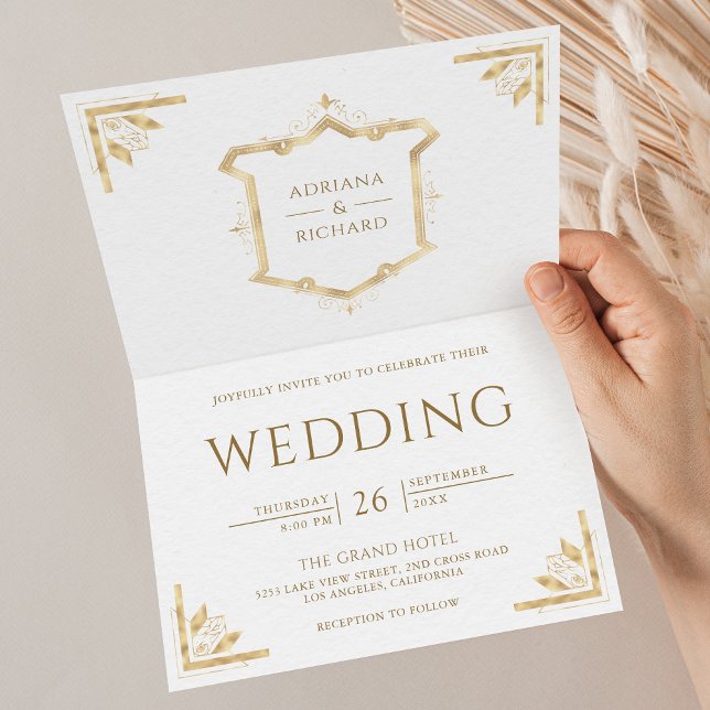 Vintage Gold Crest QR Code White Wedding Inbjudan (Skapare uppladdad)