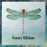 Vintage Grönt Guld Dragonfly på blå vattenfärger<br><div class="desc">Den här designen har en dragonflight-bild för grönt, rost och guld-vintage mot en mjuk vattenfärgsbakgrund med blå grönt. Grönten och svart mönster på drakflygets vingar är luminösa och utmärkande. Ditt namn eller annat meddelande som du vill ha, t.ex. "Nanas Kitchen" eller "Be Kind", visas under i ett svart teckensnitt. Skriv...</div>