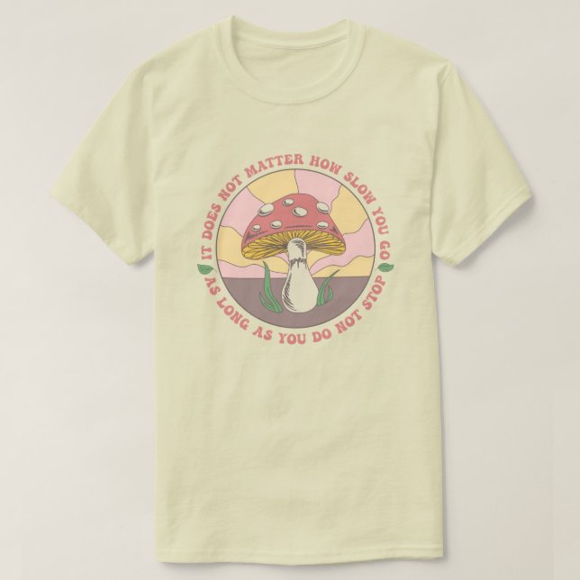 Vintage Groovy Motivational Mushroom T Shirt (Design framsida)