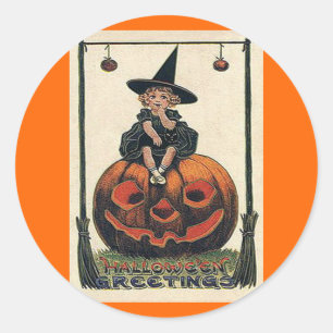Vintage Halloween Girl på Jack o'Lantern Runt Klistermärke