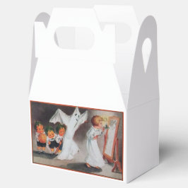 Vintage Halloween Girl w Candle Party Favor Boxes Presentaskar