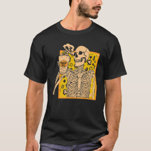 Vintage Halloween Skeleton Pumpkin Spice Latte Syr T Shirt