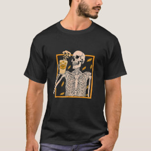 Vintage Halloween Skeleton Pumpkin Spice Latte Syr T Shirt