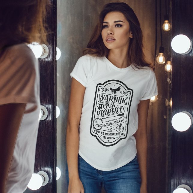 Vintage Halloween-varningsskylt T Shirt (Halloween Vintage design Tshirt, Witch Tresspass warning, Crow, Broom, Pumpkin.)