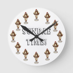 Vintage Hett Fudge Ice Cream Sundae Desserts Rund Klocka