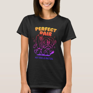 Vintage Hot Dog och Pretzel Maskot - Retro T Shirt