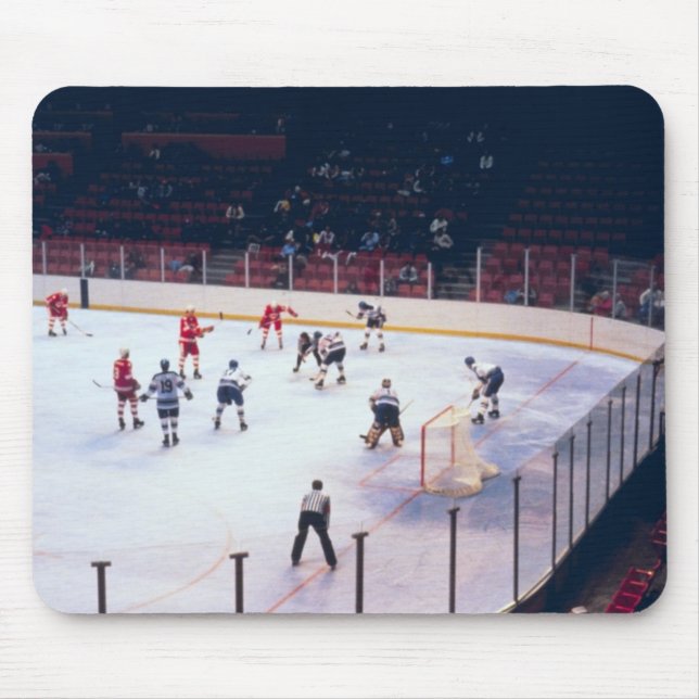 Vintage Ice Hockey Match Musmatta (Framsidan)