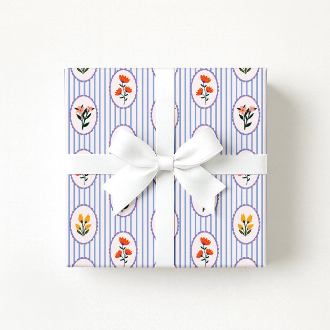 Vintage Inspired Blommigt med stripe-insvällning P Presentpapper (Skapare uppladdad)