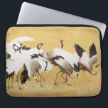 Vintage Japanska Crane Bird Flocks Laptop Fodral<br><div class="desc">Vi presenterar den krävande 1800-talets Vintage japansk kranmålning papper, en fängslande blandning av tidlös elegans och kulturkonst. Den här kudden är inspirerad av den ömtåliga skönheten hos japanska kranmålningar som blomstrar under Edo-perioden och transporterar dig till en föråldrad tid. Kudden visar en häpnadsväckande återgivning av en japansk kranmålning med 1800-talets...</div>