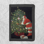 Vintage jul, Jultomten med Presenter<br><div class="desc">Vintage illustration av God jul helgdag med ett glansljus i Jultomten på ett dekorerat Julgran med inslagna presenter och presenter under. Säsongens hälsningar och Glad helg! Ho,  ho,  ho!</div>