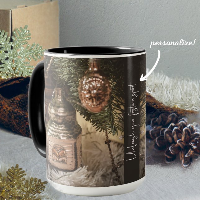 Vintage Julprydnadsföremål och Julgran Mugg (Skapare uppladdad)