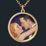Vintage Kärlek och Romantik, Retro Hollywood Movie Guldpläterat Halsband<br><div class="desc">Vintagens illustration av kärlek och romantik med en stilig man och en vacker kvinna som ska kyssa. Det påminner om Hollywoodskådespelare och skådespelare i filmerna.</div>