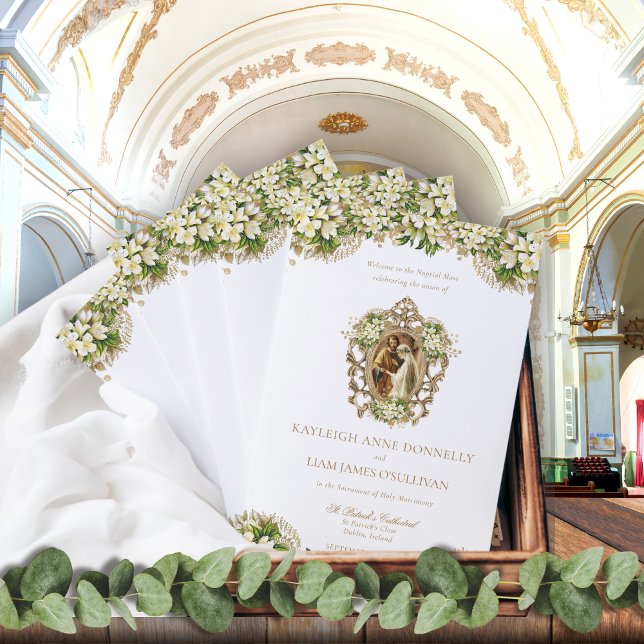 Vintage Katolska Bröllop Mass Ceremony-programmet (Elegant, vintage, Catholic wedding mass program with white and gold flowers, lace and greenery)