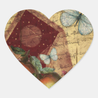 Vintage KeepsakButterfly Collage Hjärtformat Klistermärke