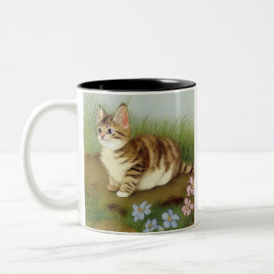 Vintage Kitten Illustration with Flowers Två-Tonad Mugg