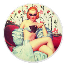 Vintage klämmer upp rödhåriget för blixtlåda