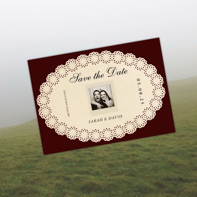 Vintage Klassiskt Pappersspets Save the Date (Skapare uppladdad)