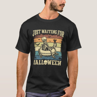 Vintage kuslig sommar skelett bara väntar på Ha T Shirt