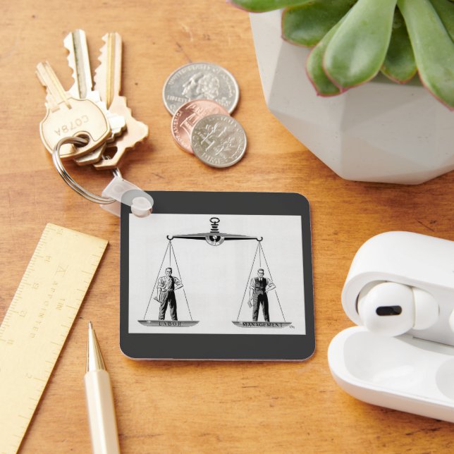 Vintage Labour vs Management, Scale of Justice Nyckelring (Skrivbord)