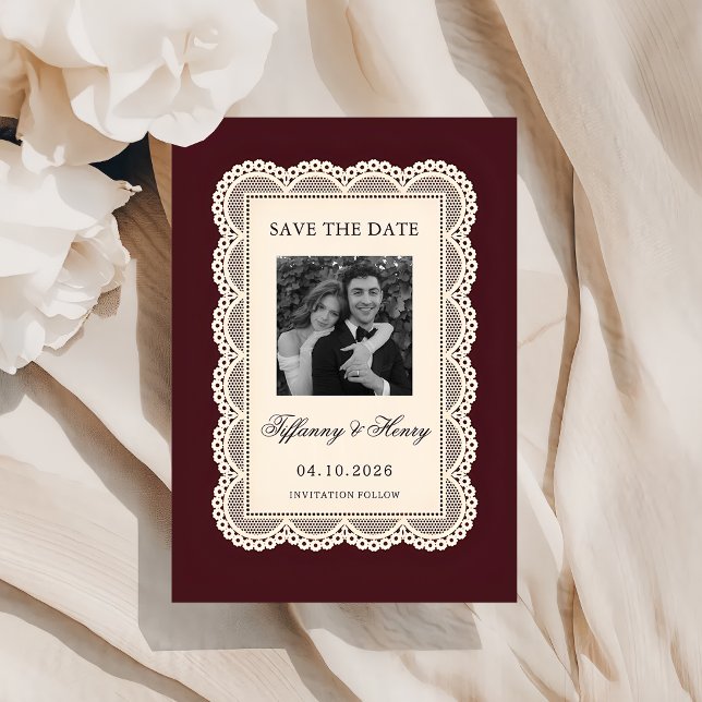 Vintage  Lace Burgundy Save the Date (Skapare uppladdad)