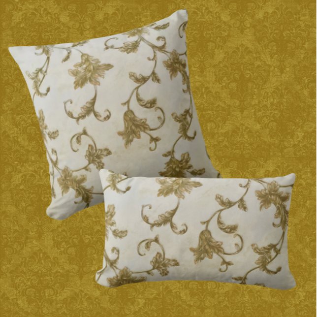 Vintage lantstuga bleknad guldvinranka kudde (Vintage wallpaper design, perfect for cottage or farmhouse.)